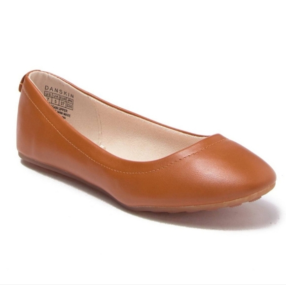 NIB Danskin Poise Slip On Ballerina Flat Shoes - Camel - Size 10 - Picture 1 of 8